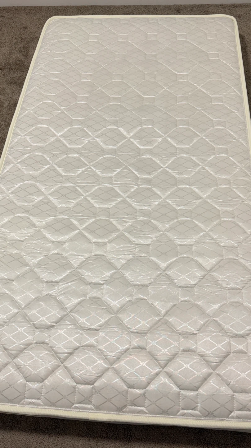 White Mattress - photo 4