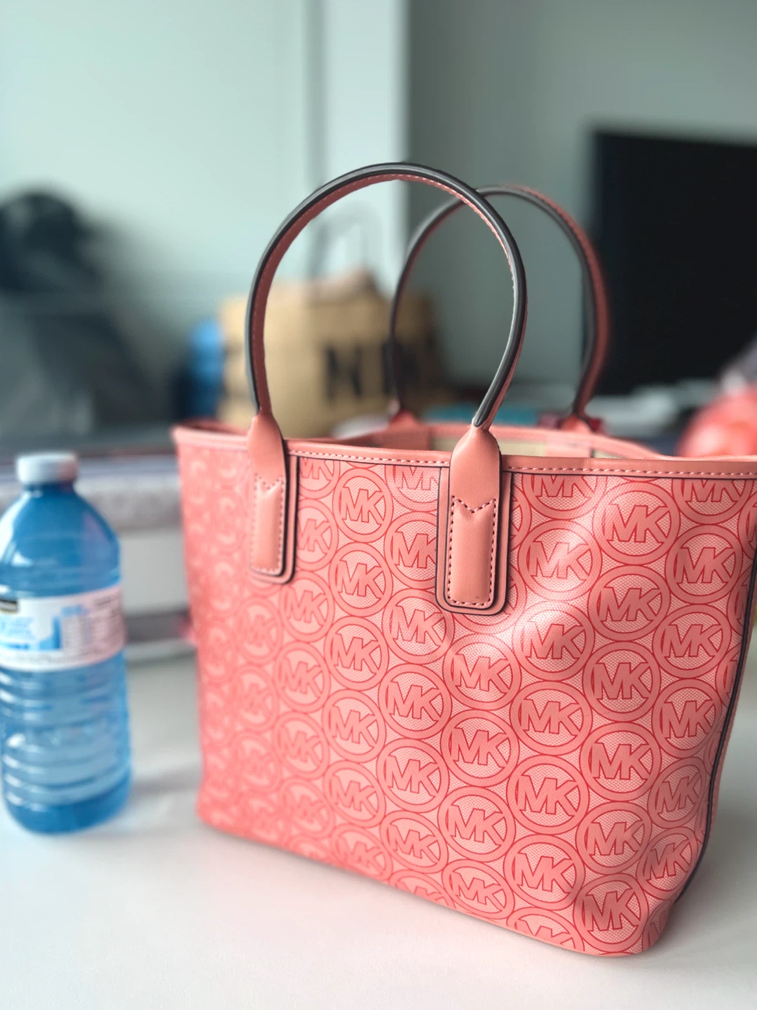 MK Jodie Small Logo Jacquard Tote Bag - photo 4