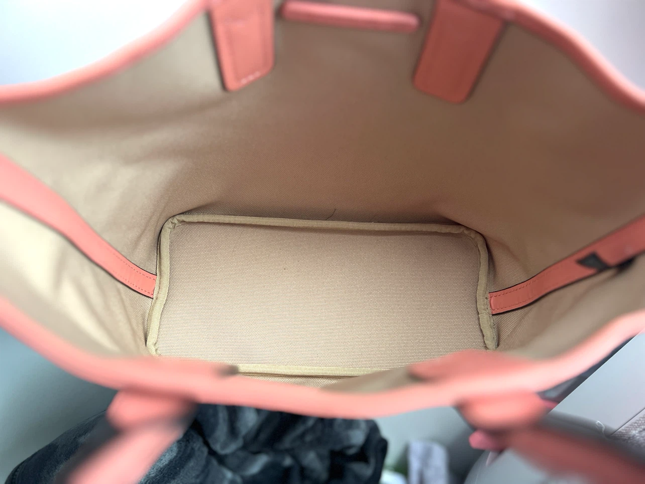 MK Jodie Small Logo Jacquard Tote Bag - photo 5