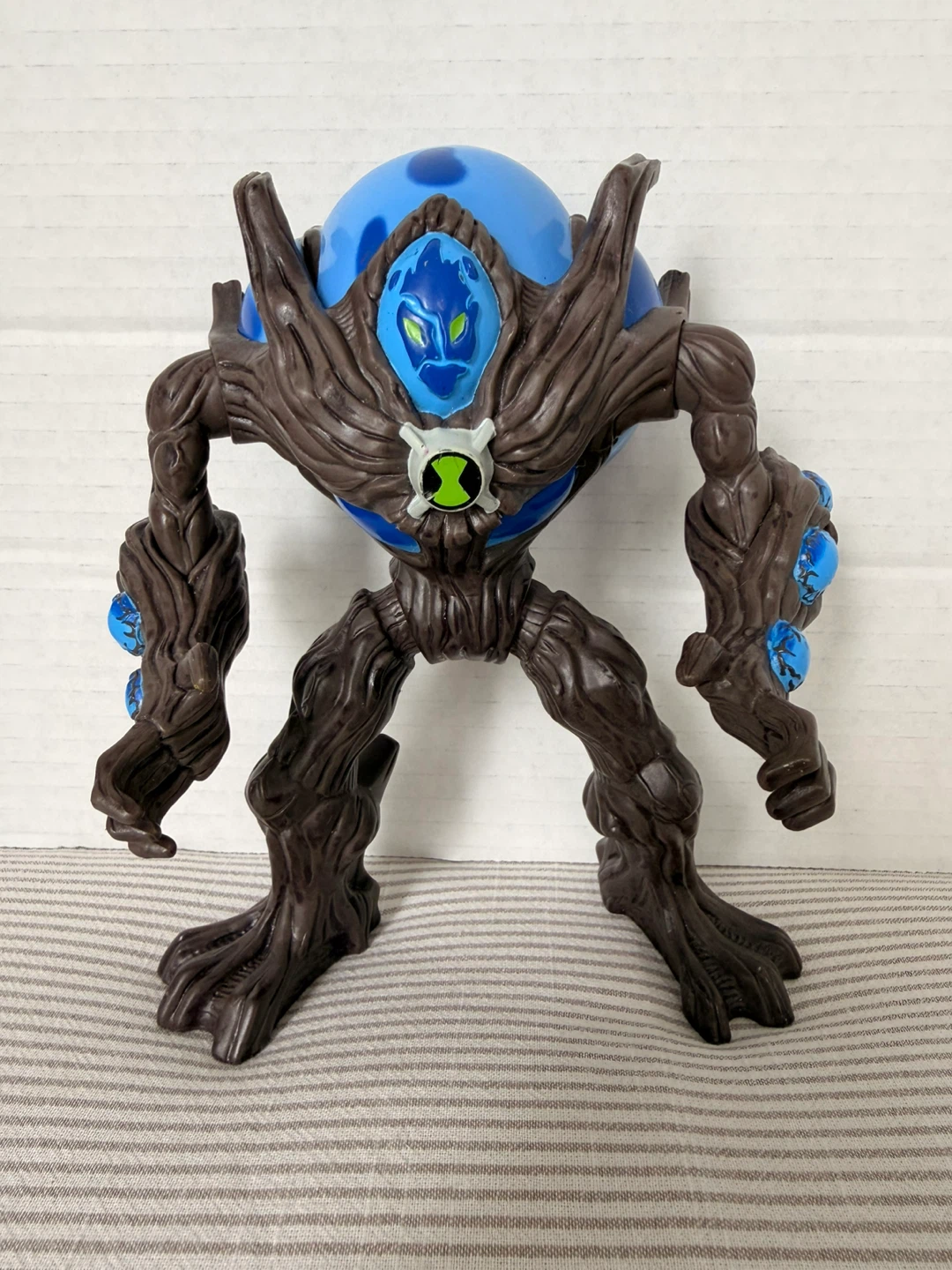 Ben 10 Ultimate Swampfire Action Figure - photo 2