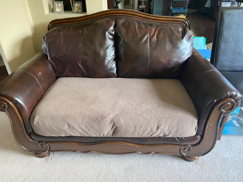Selling set of sofa, loveseat, two tables and sofa covers - photo 3