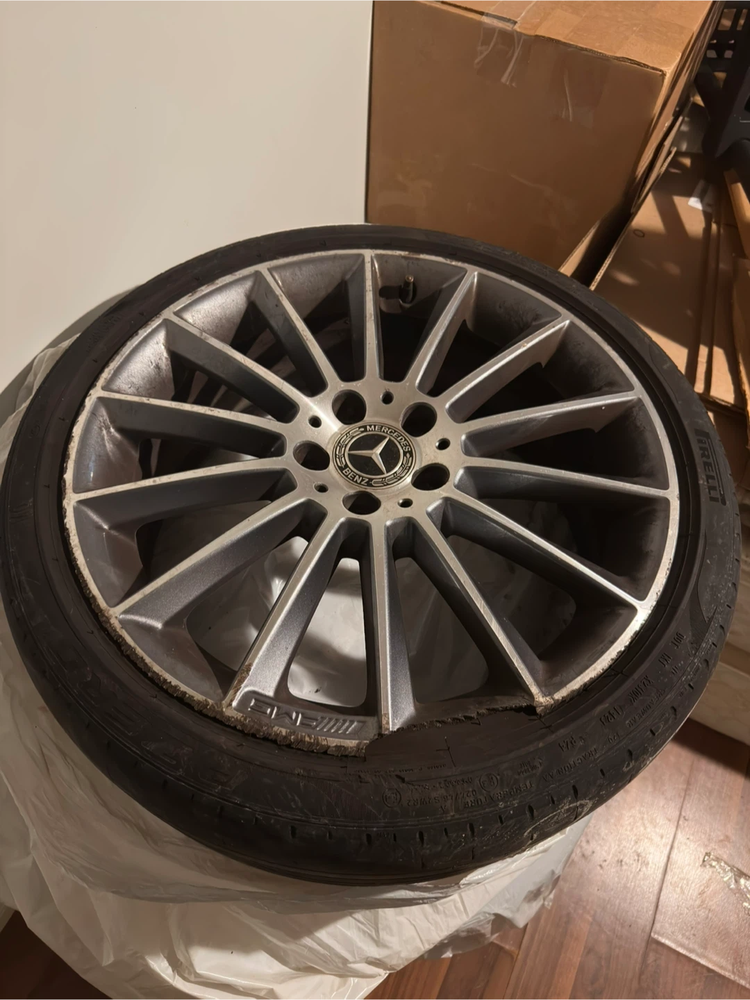 Mercedes OEM AMG rims + tires 225/40 R19 - photo 4