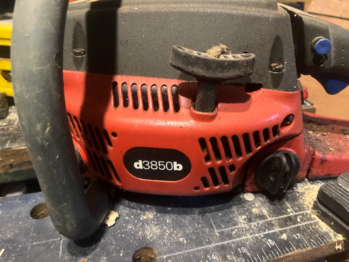 Homelite Chainsaw - photo 3