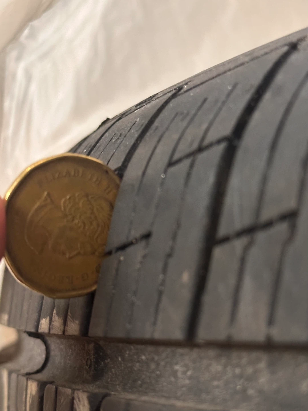 Pirelli Cinturato P7 All Season - 225/40/R19 - photo 4