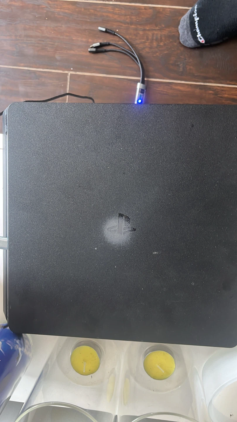 Sony PlayStation 4 Slim Console - photo 2