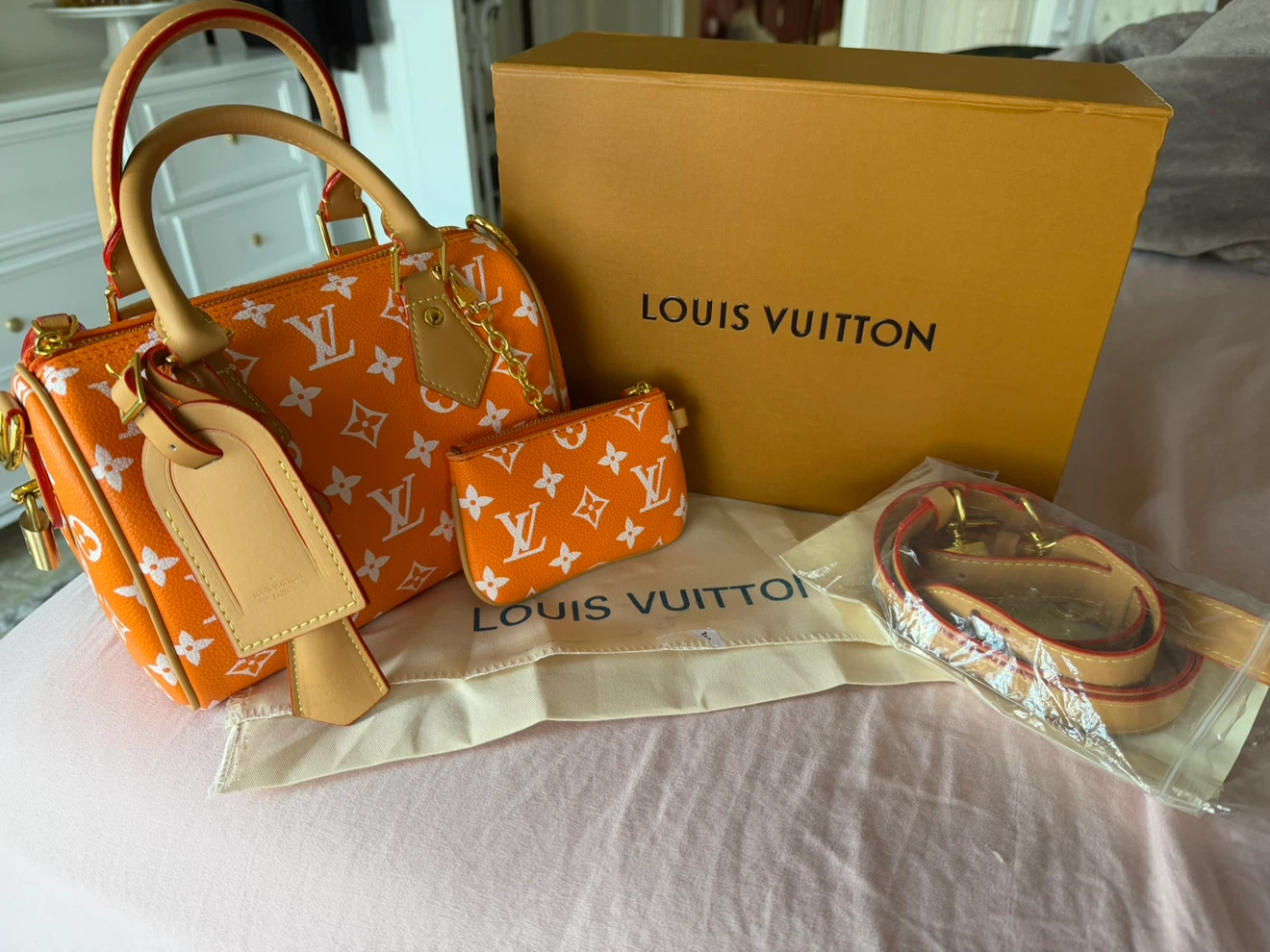 Louis Vuitton Speedy Bandouliere Orange Monogram