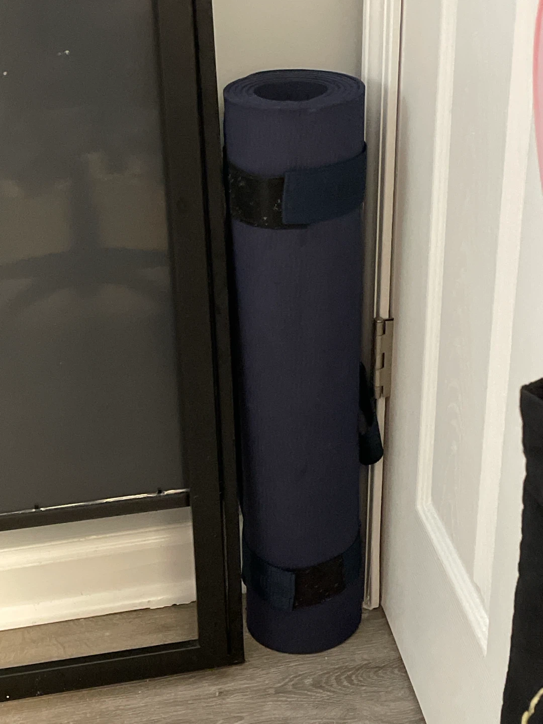 Navy Yoga Mat with Strap