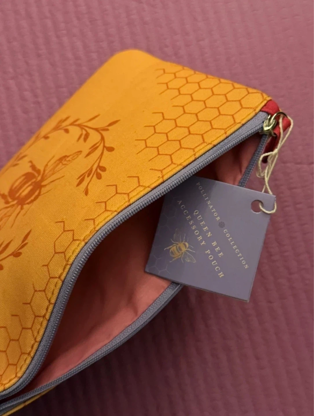NEW✨Queen Bee Accessory Pouch