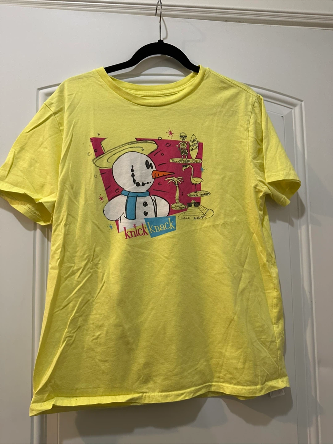 Disney Yellow Snowman T-Shirt Medium