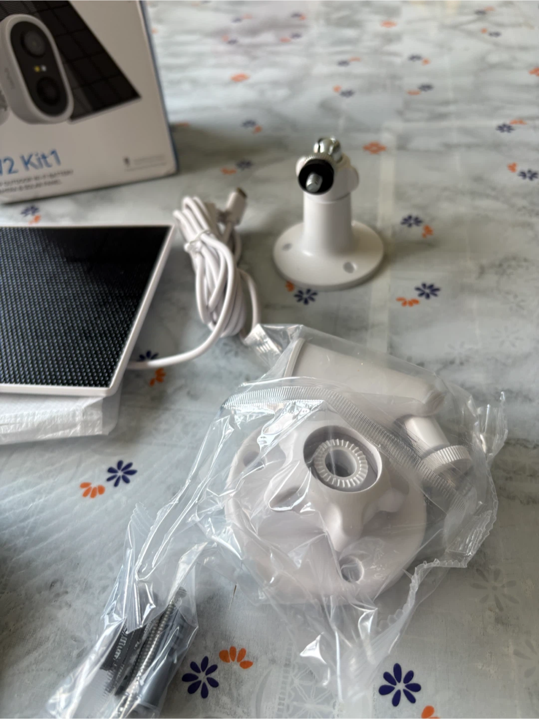 Laxihub W2 3MP 2K Solar WiFi Security Camera - photo 5