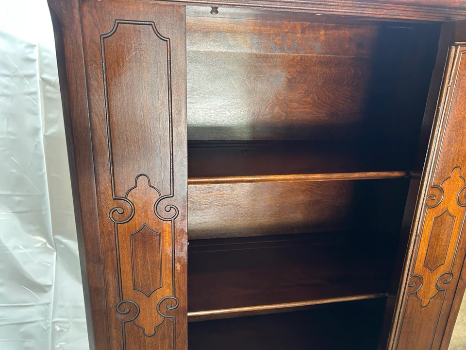 Antique/vinyage Wood Display Cabinet with Glass Door - photo 5