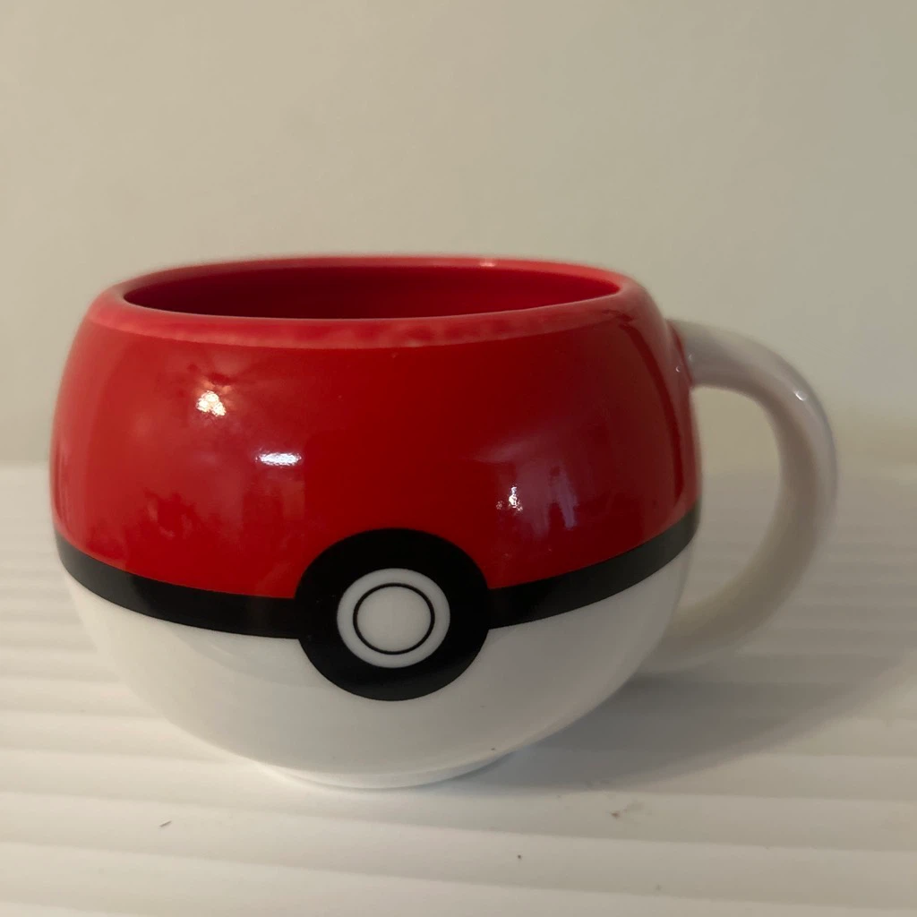 Pokemon Pokeball Mug