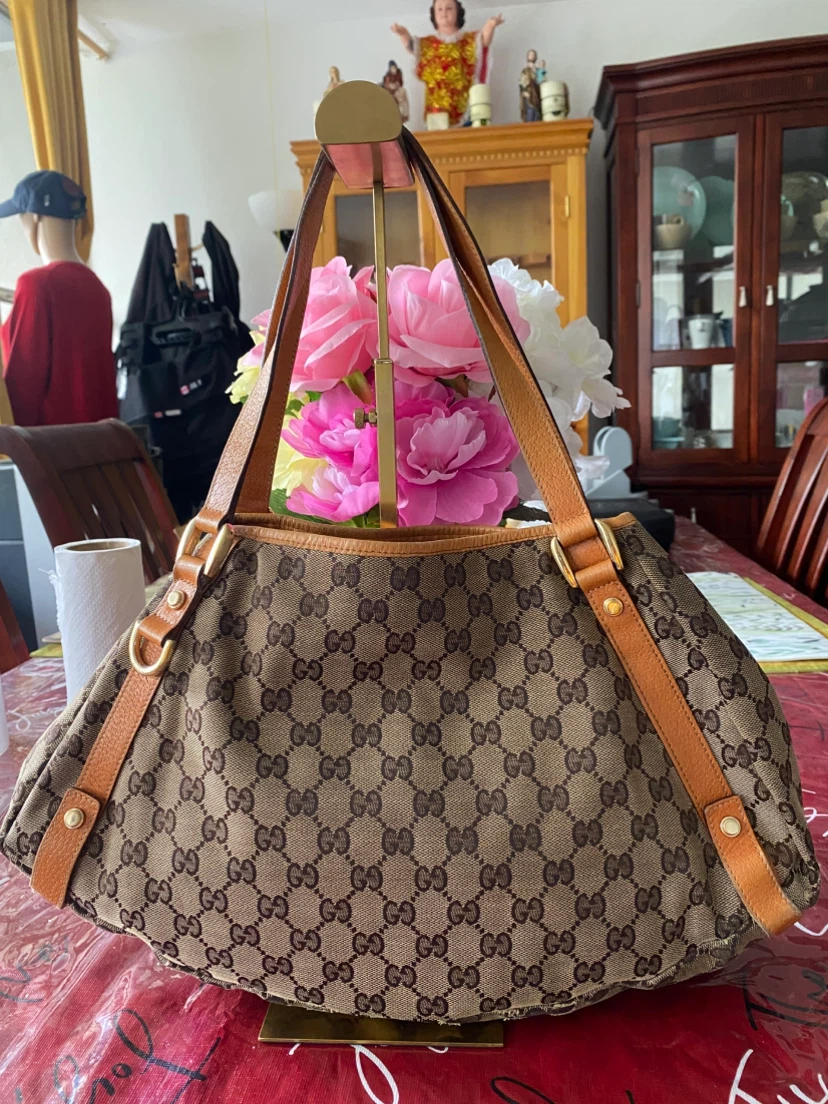 Gucci Monogram Canvas Abbey Shoulder bag