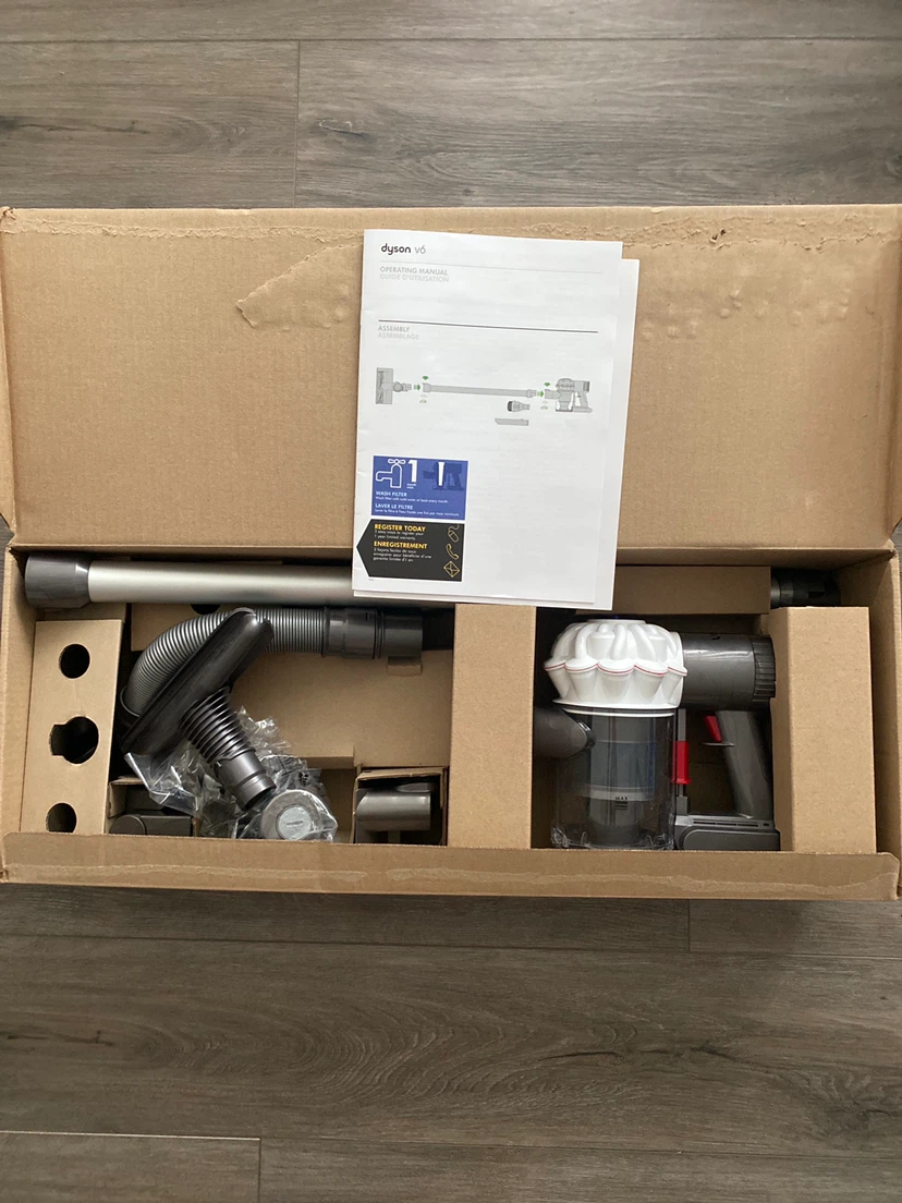 Dyson Cordless Vacuum Cleaner - photo 2