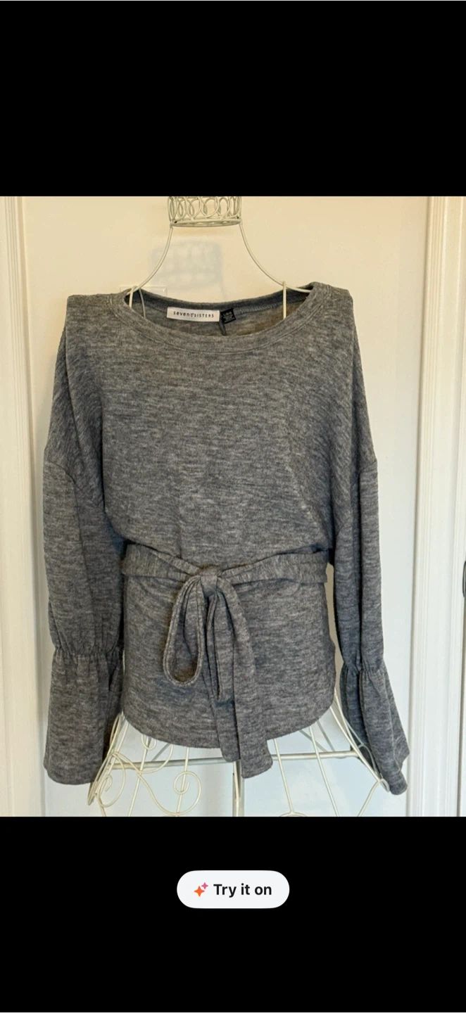 Smart-looking Grey Tie-Waist Blouse-Reduced! - photo 5