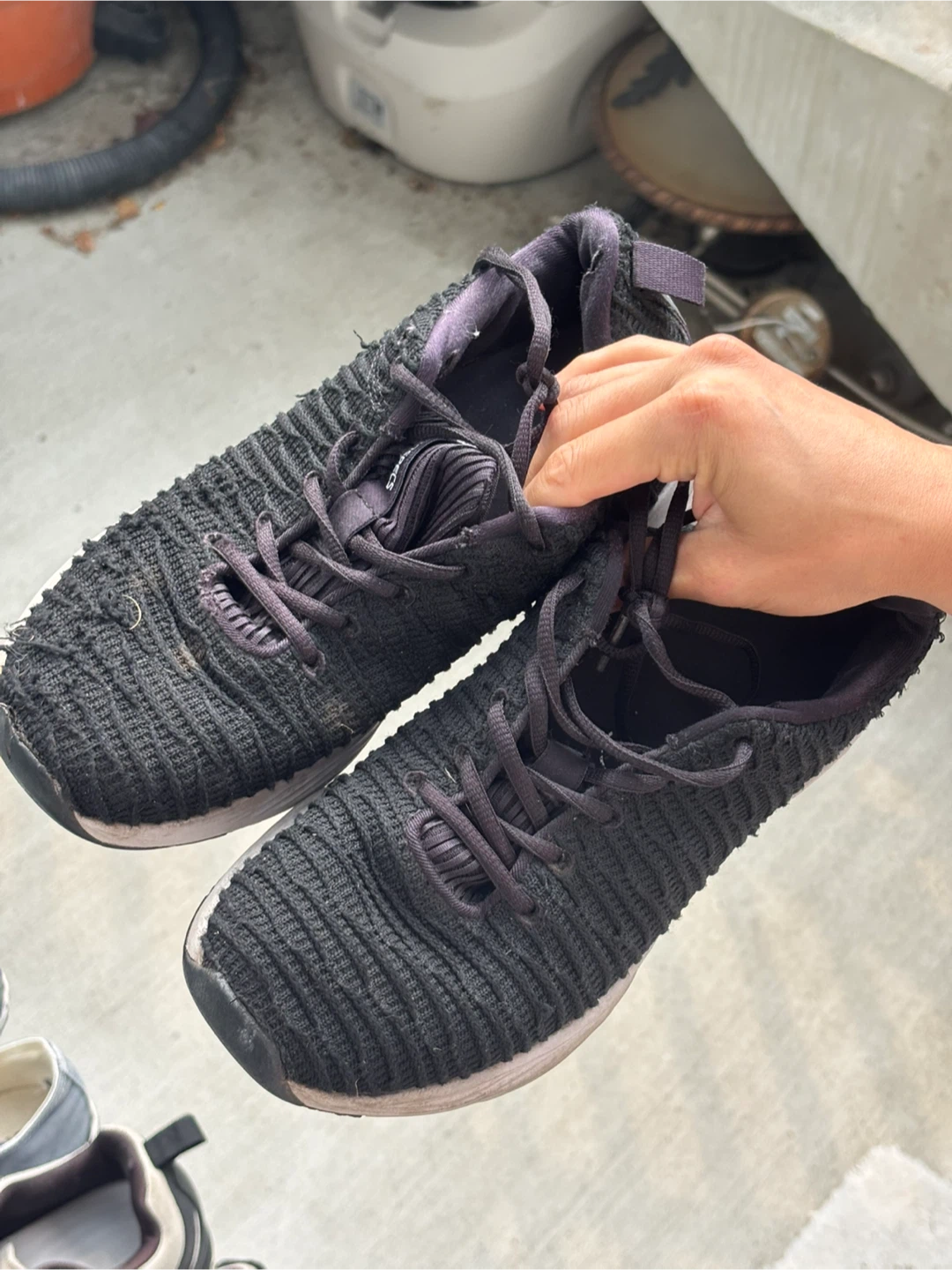 EASISTIC 104 Running Shoes