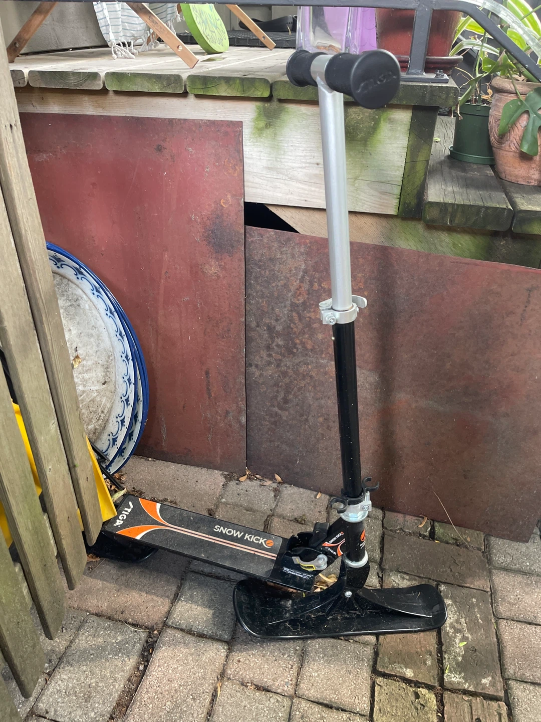STIGA Snow Kick Scooter
