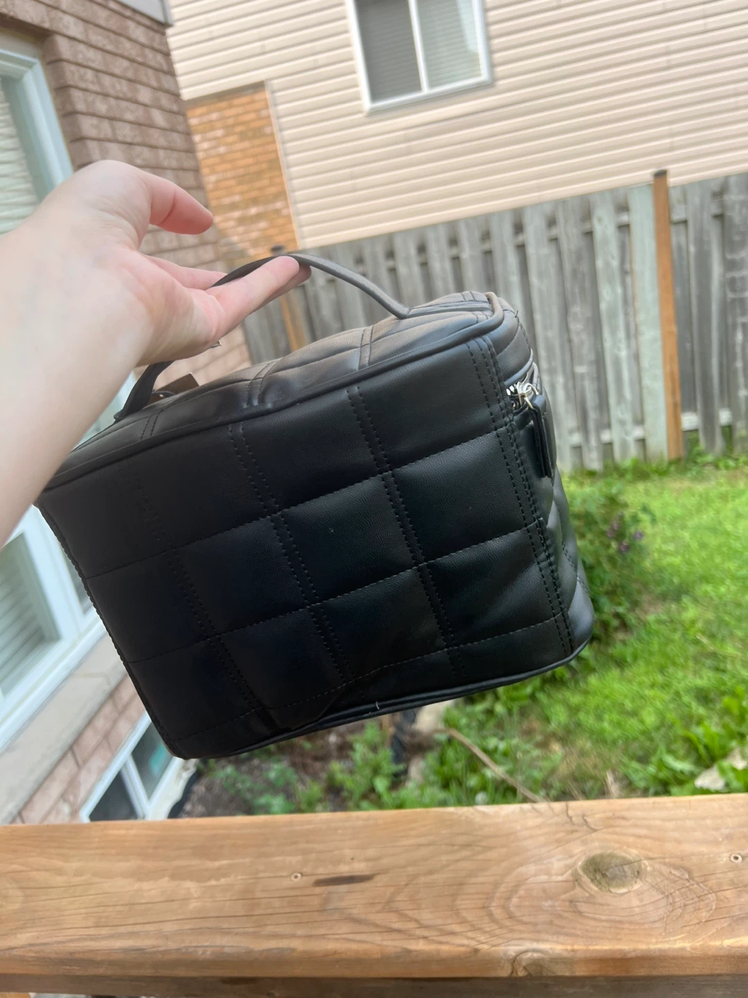 BNWT Steve Madden Cosmetic Case - photo 2