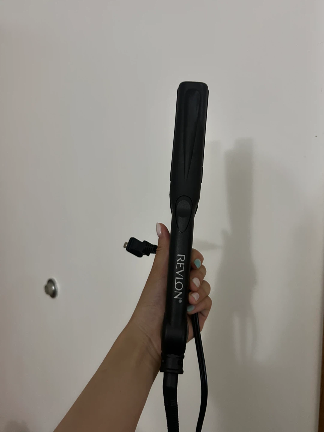 Revlon Black Hair Straightener - photo 3