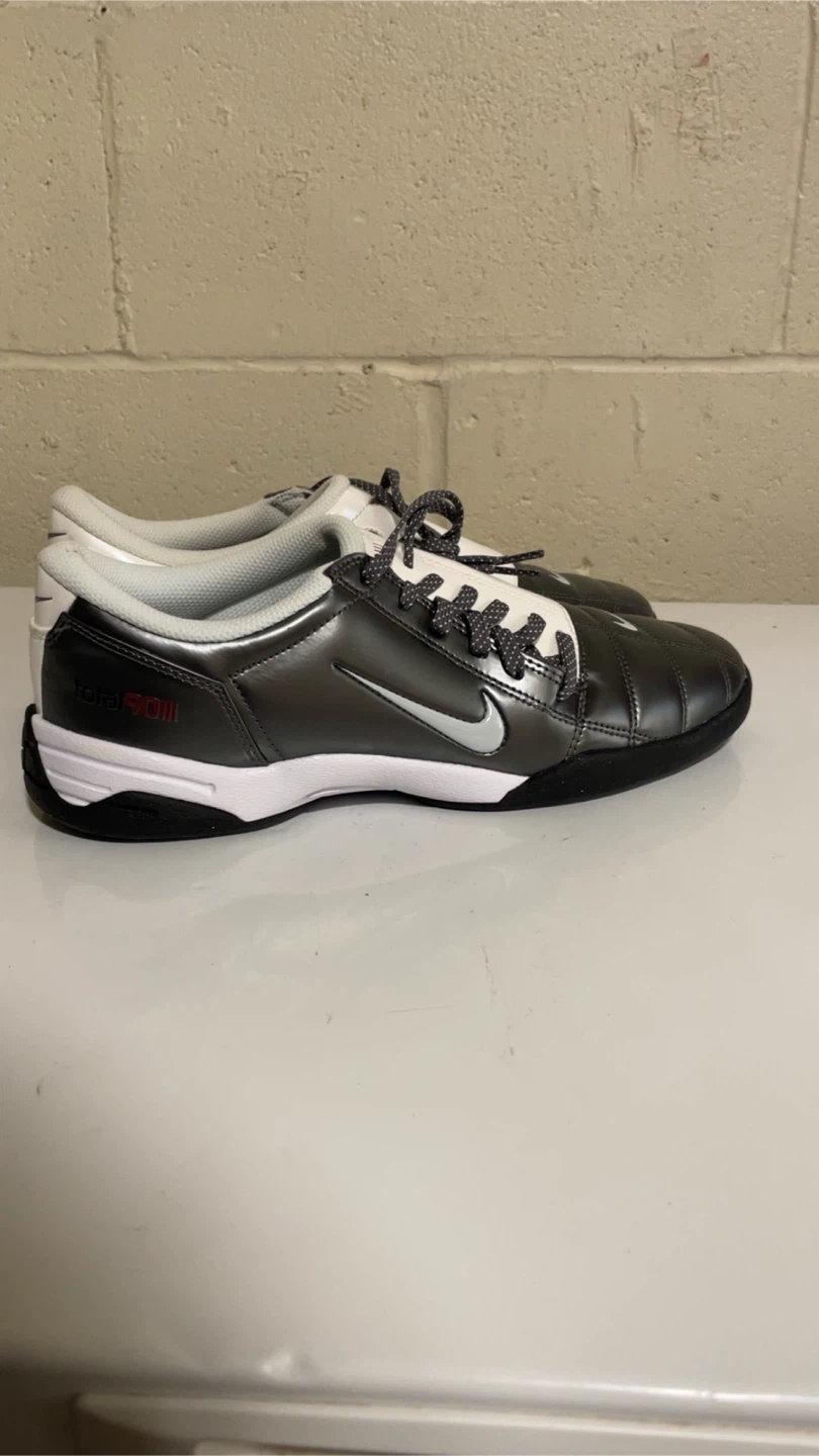 Nike Total 90 Indoor Soccer Shoes