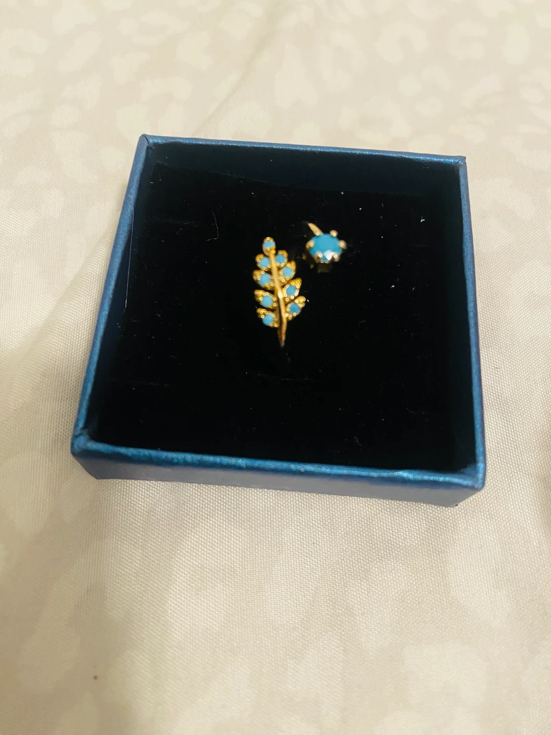 New (unused) Gold Tone Leaf design Ring - photo 2