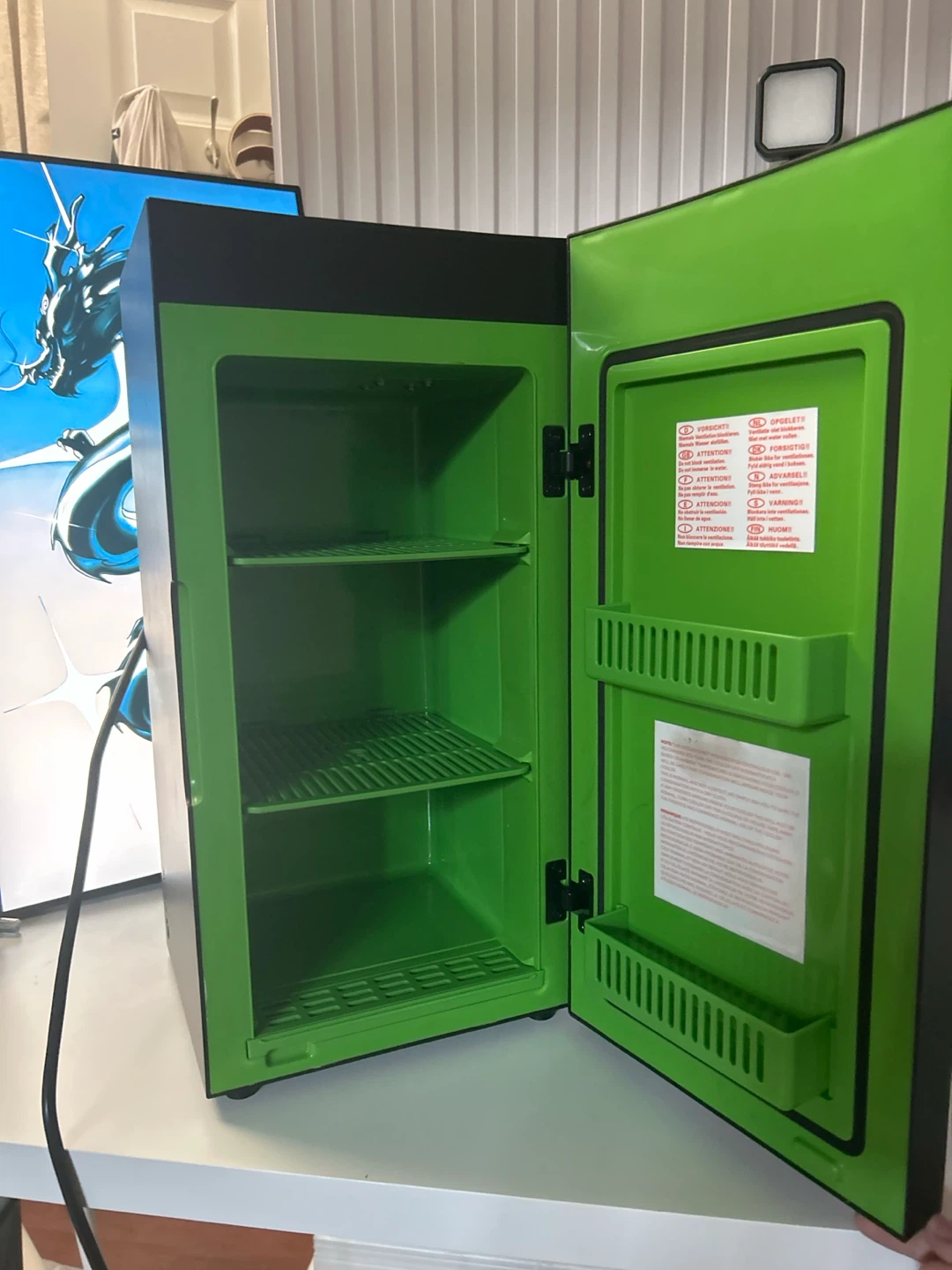 Xbox mini fridge - photo 4