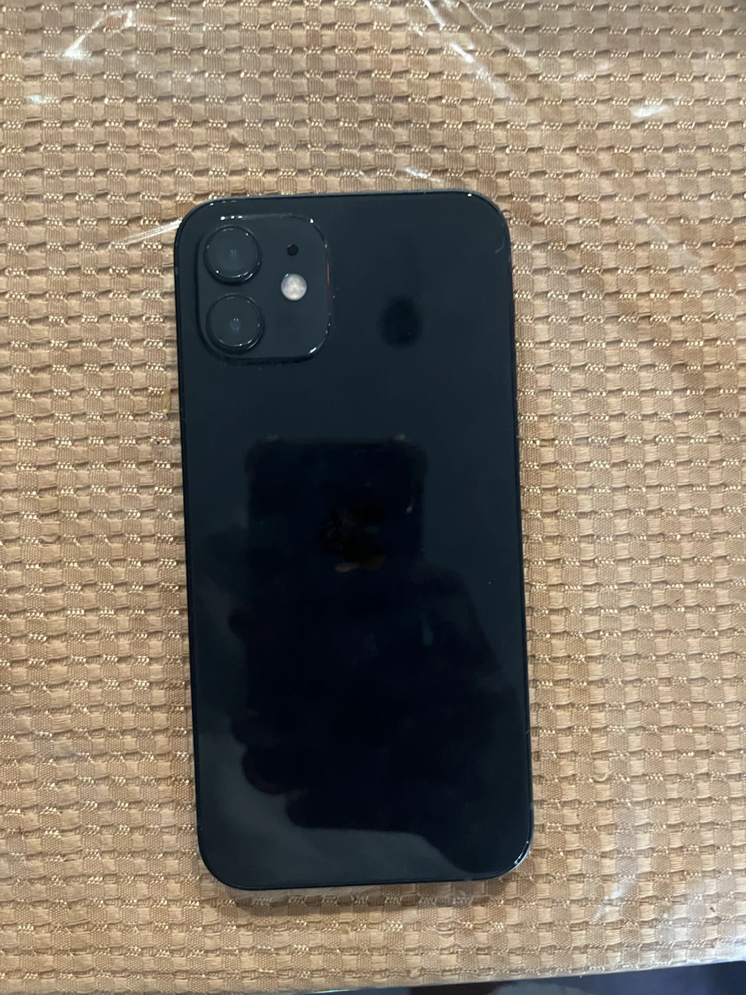 IPhone 12 - photo 2