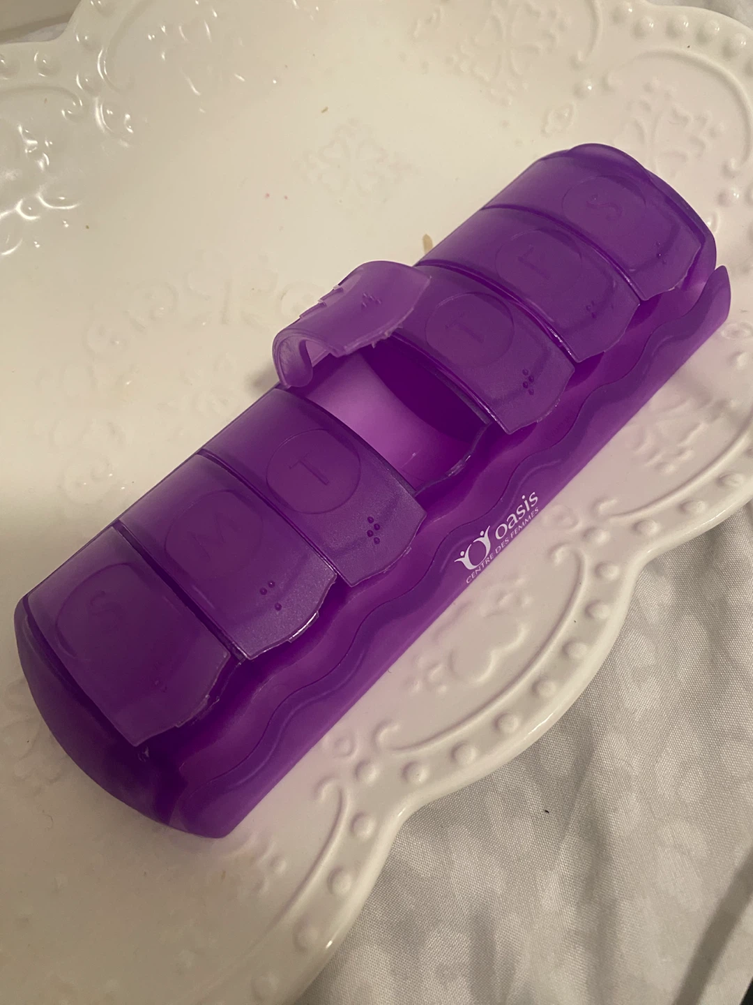 Oasis 7-Day Pill Organizer - photo 2