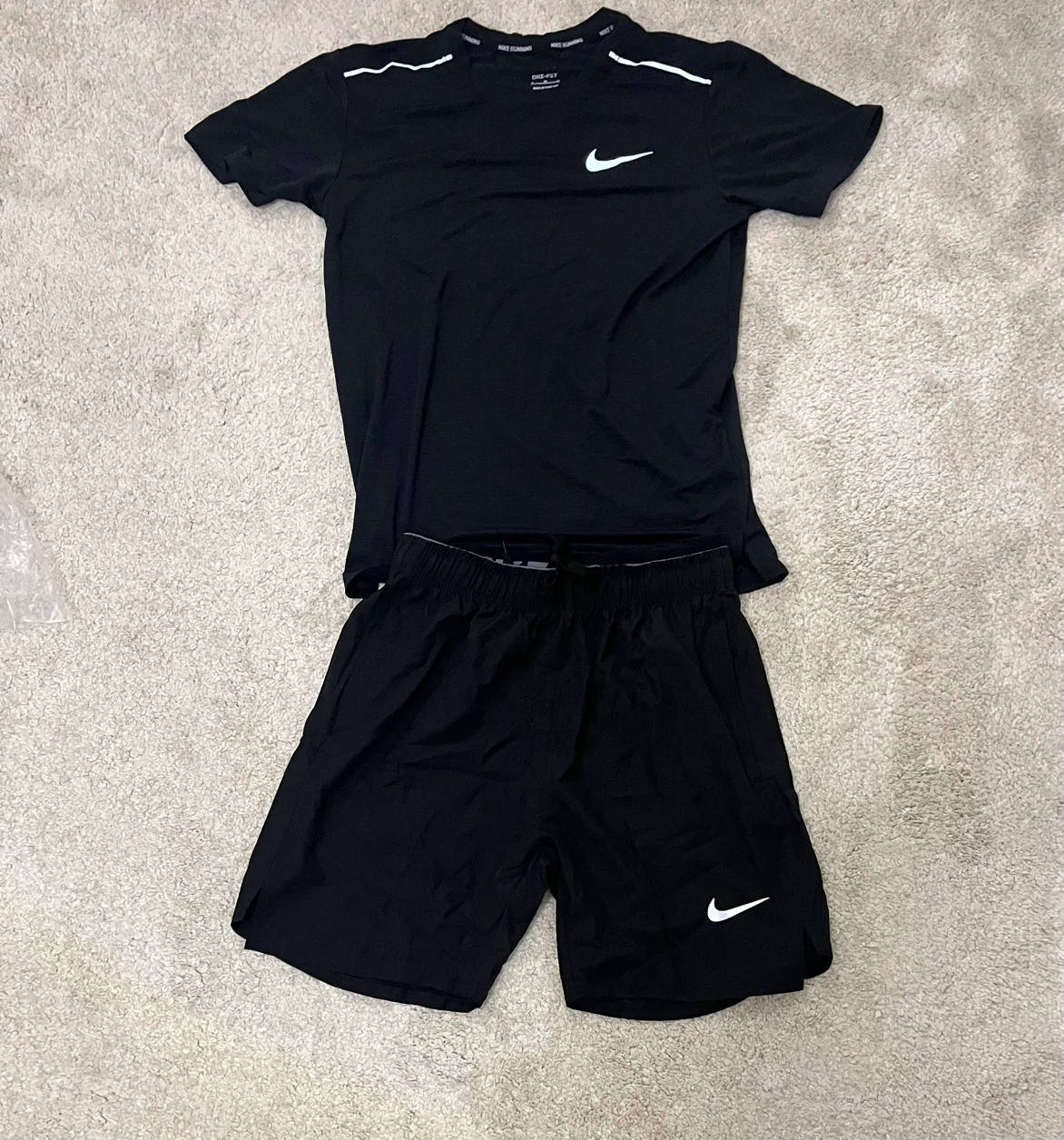 Ensemble de course Nike Dri-FIT pour homme