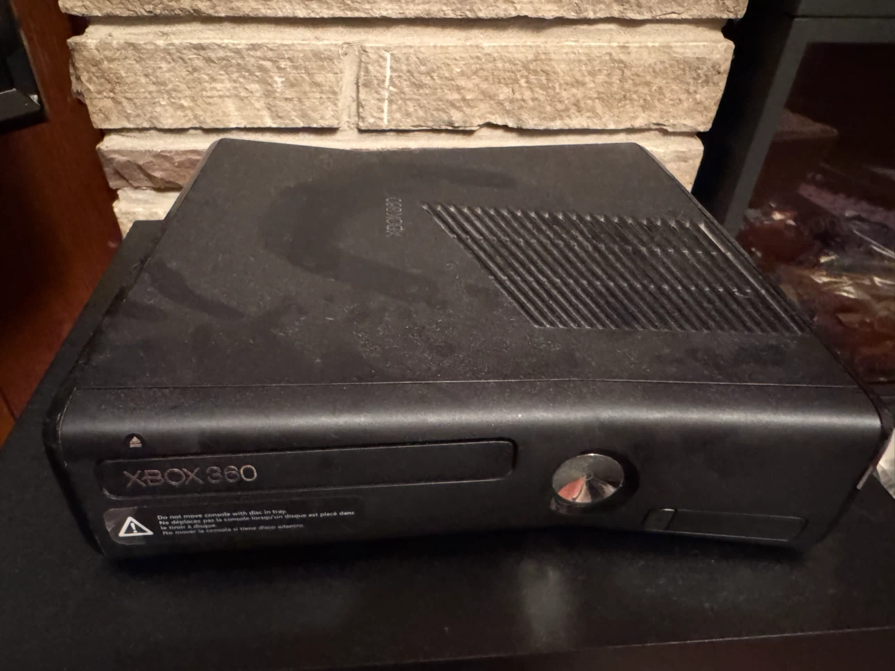 Xbox 360 Console + Kinect Motion Sensor