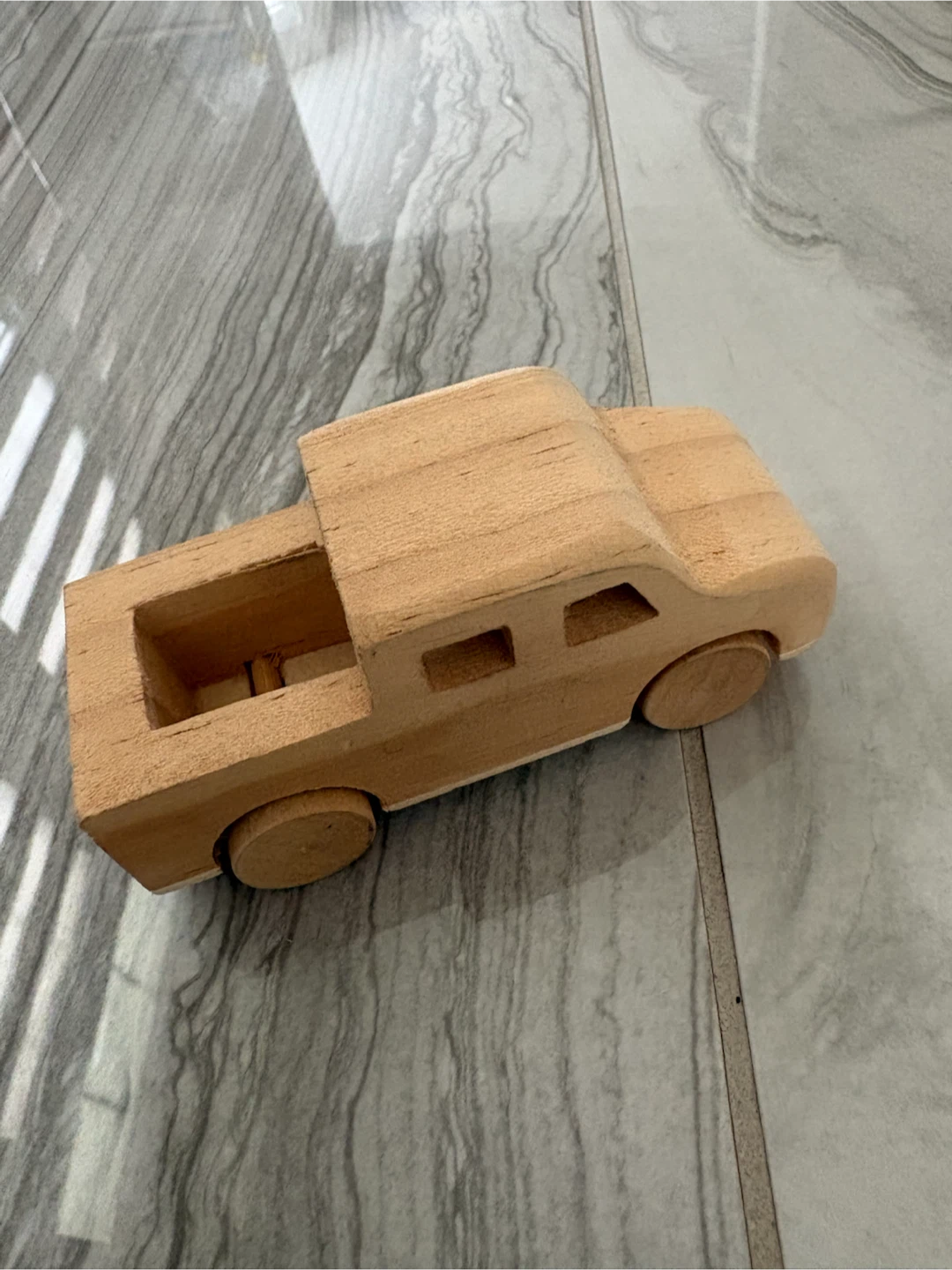 Decorative Wooden Birdhouse & Wooden Truck - photo 3