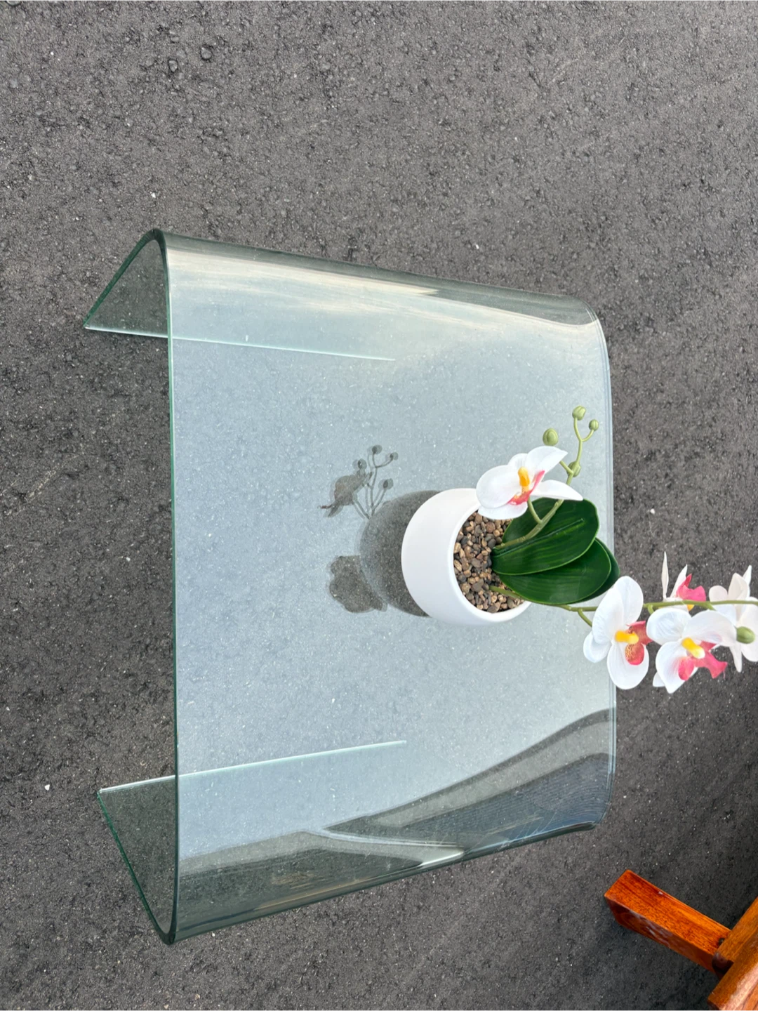 Curved Glass Side Table