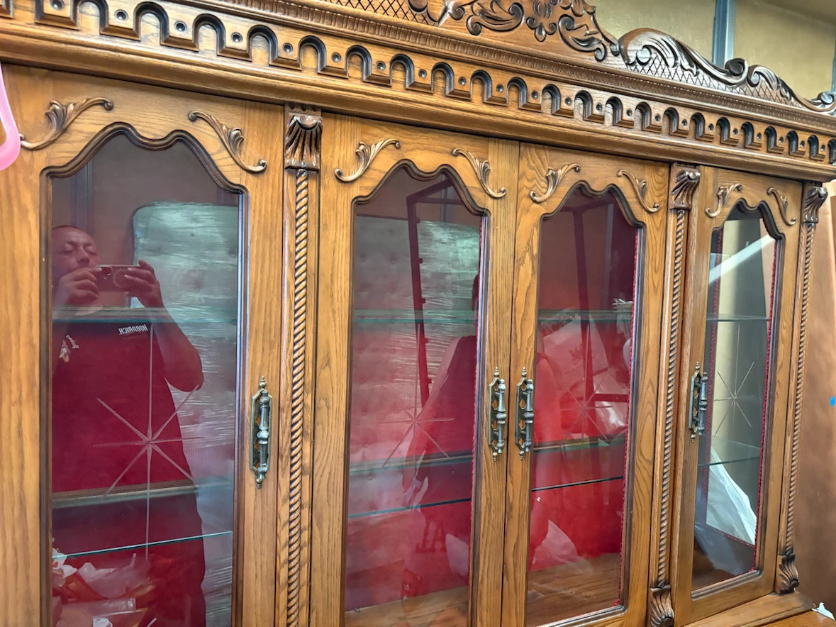 Oak Display Cabinet with Red Velvet Lining - photo 2