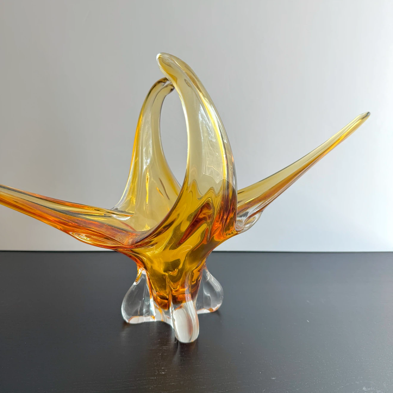 MCM amber blown glass chalet-style centerpiece - photo 2