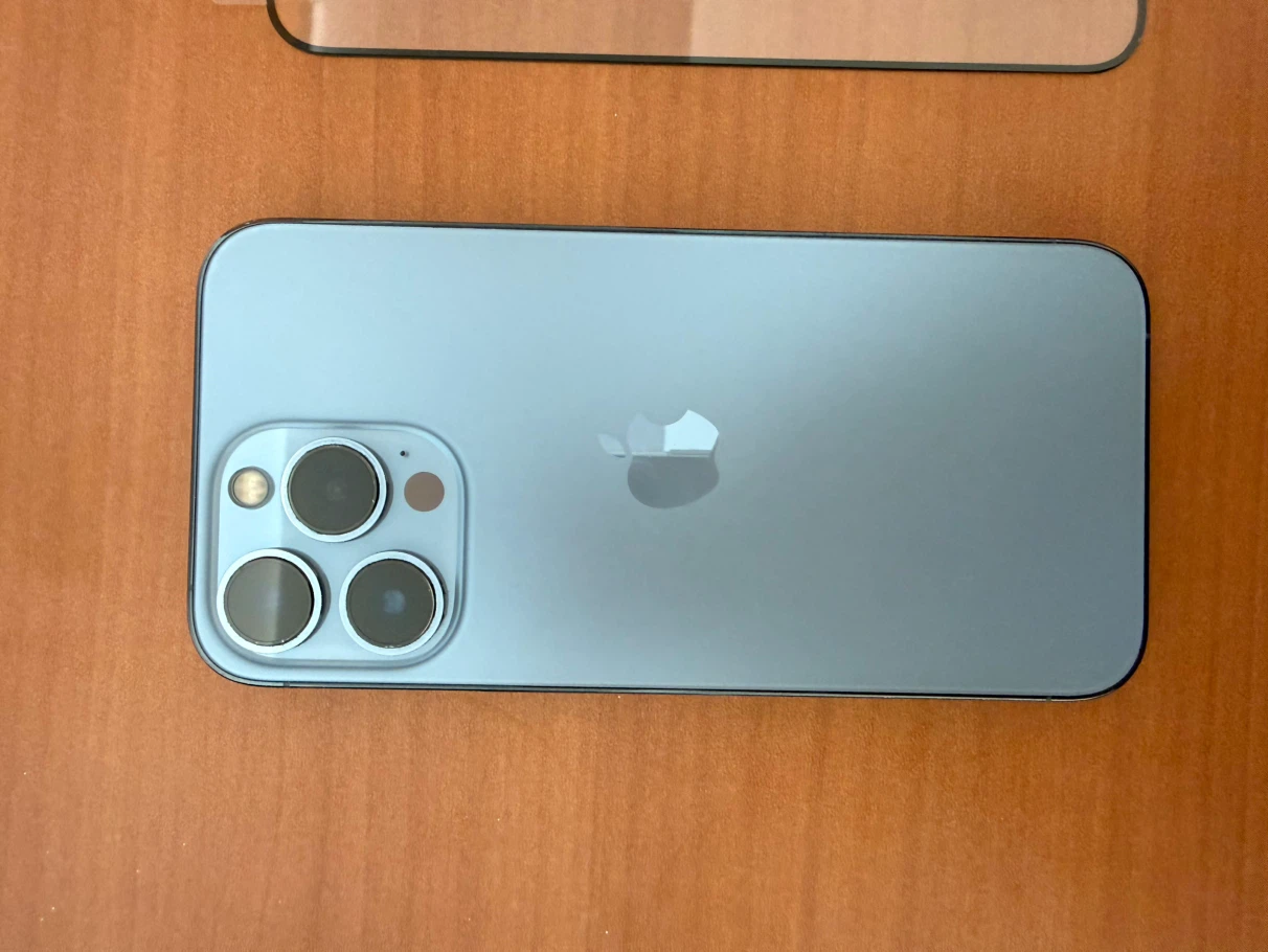 iPhone 13 Pro - Sierra Blue - photo 3