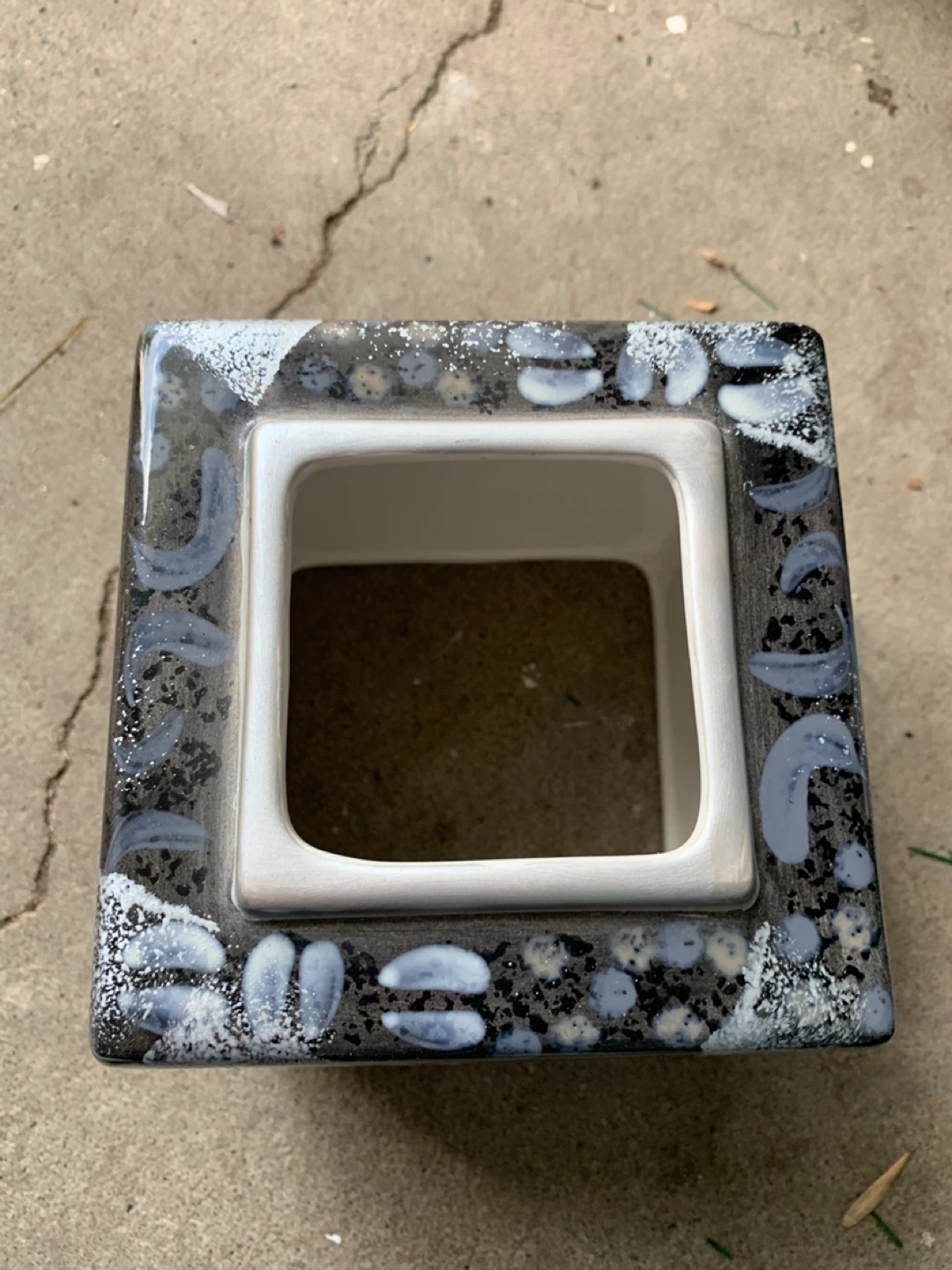 Ceramic Grey Kleenix Box Cover. Malabar Tissue Cover. New.