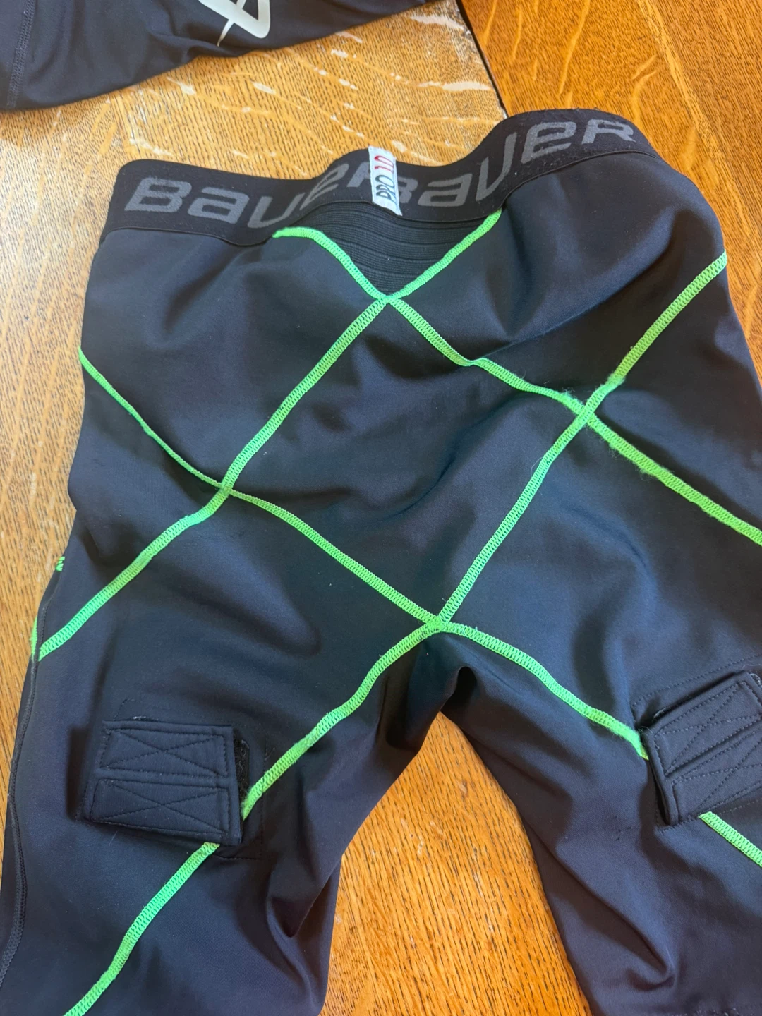 Bauer Hockey Compression Shorts- men’s M - photo 2