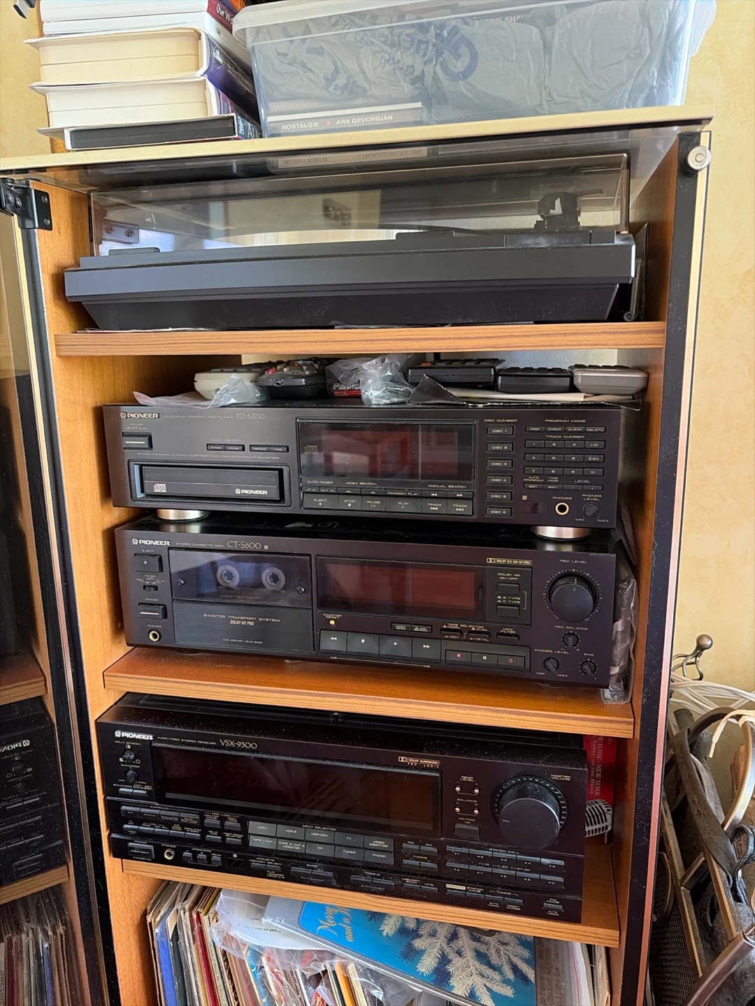 Pioneer stereo system components and speakers