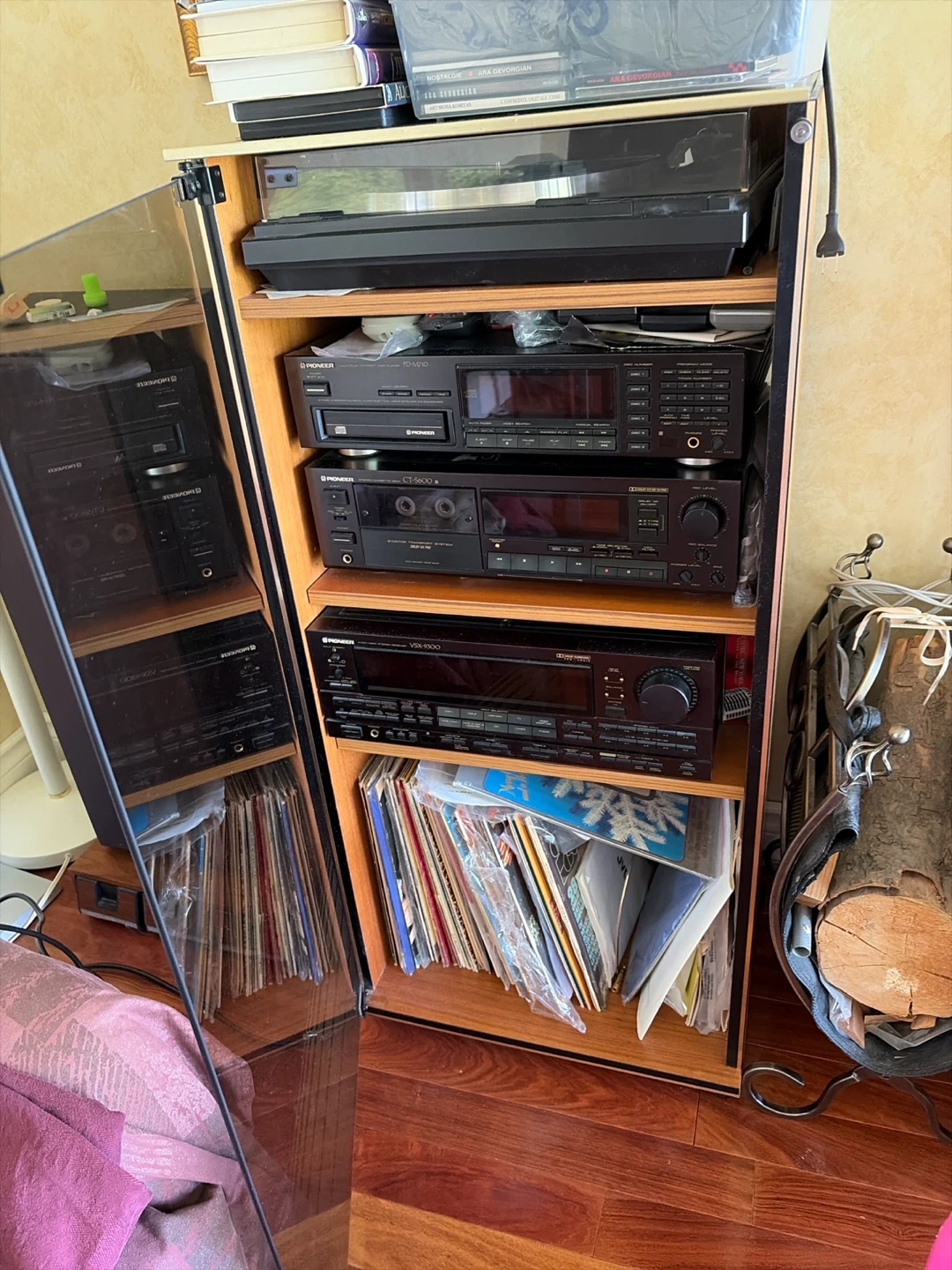 Pioneer stereo system components and speakers - photo 2