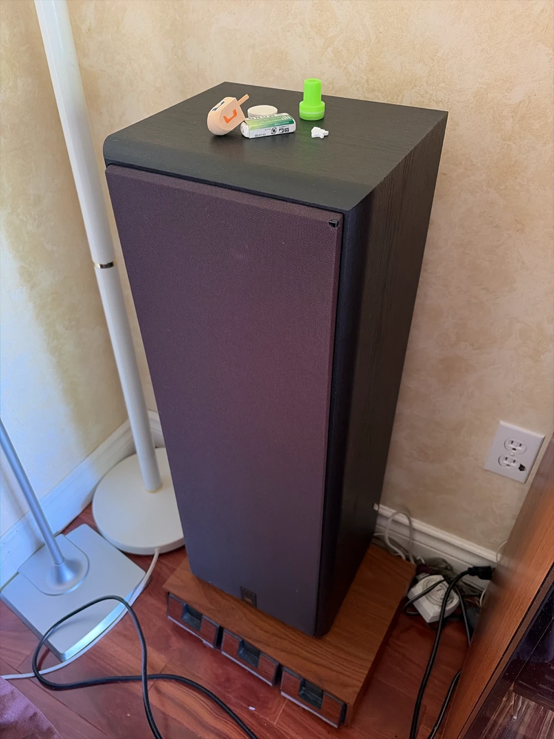 Pioneer stereo system components and speakers - photo 3