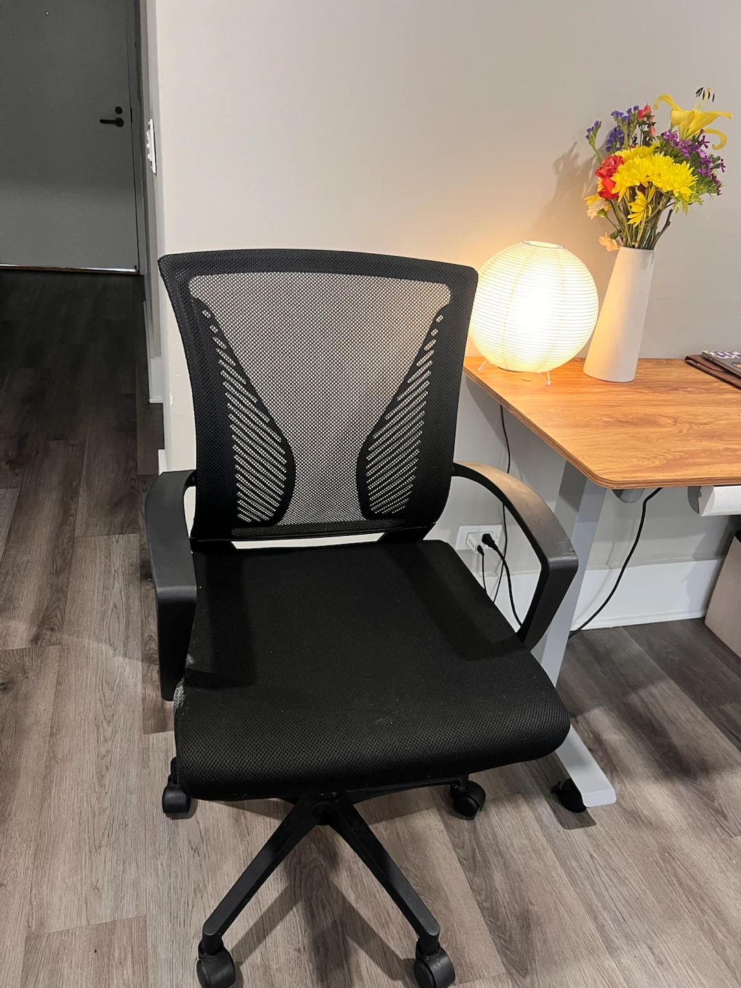 Standing Automatic desk with ergonomic chair - photo 2