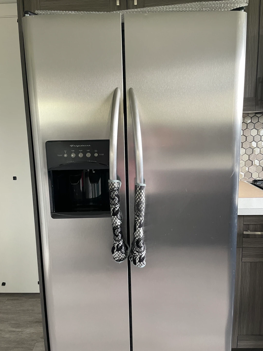 Frigidaire Stainless Steel Side-by-Side Refrigerator 33-inch