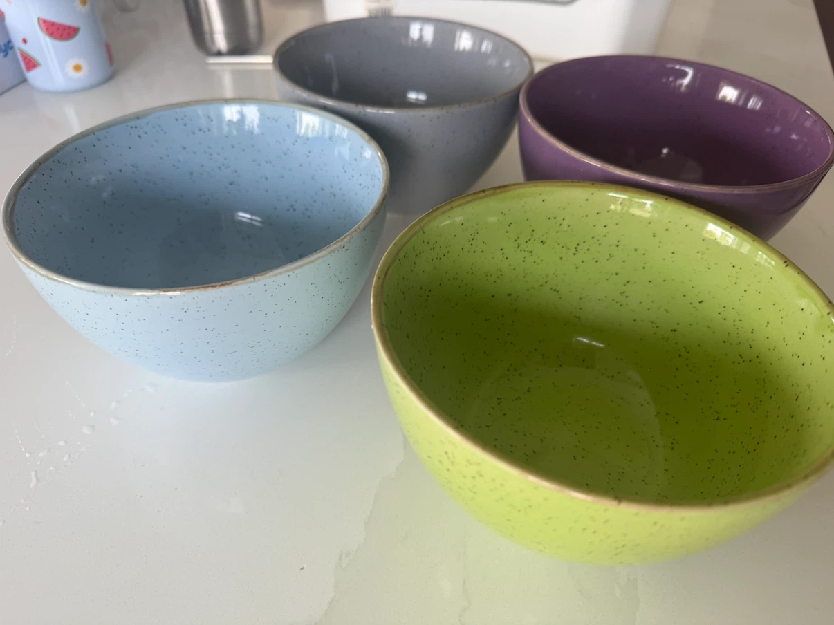 Signature Housewares Set of 4 Bowls