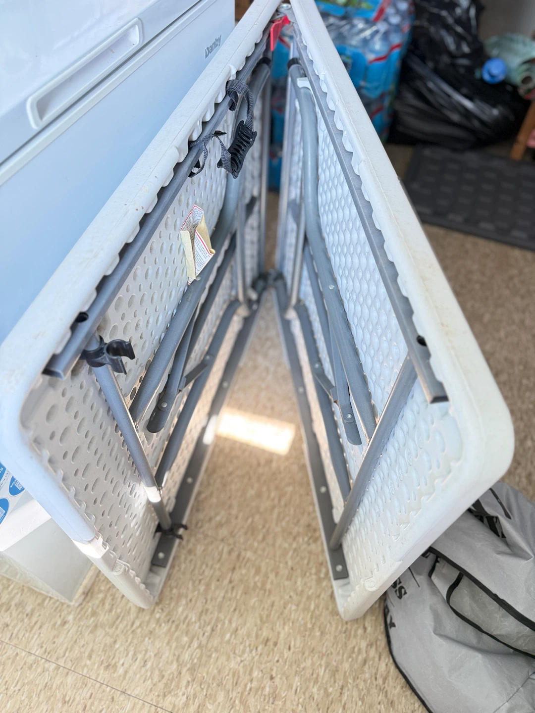 Folding Table - photo 2