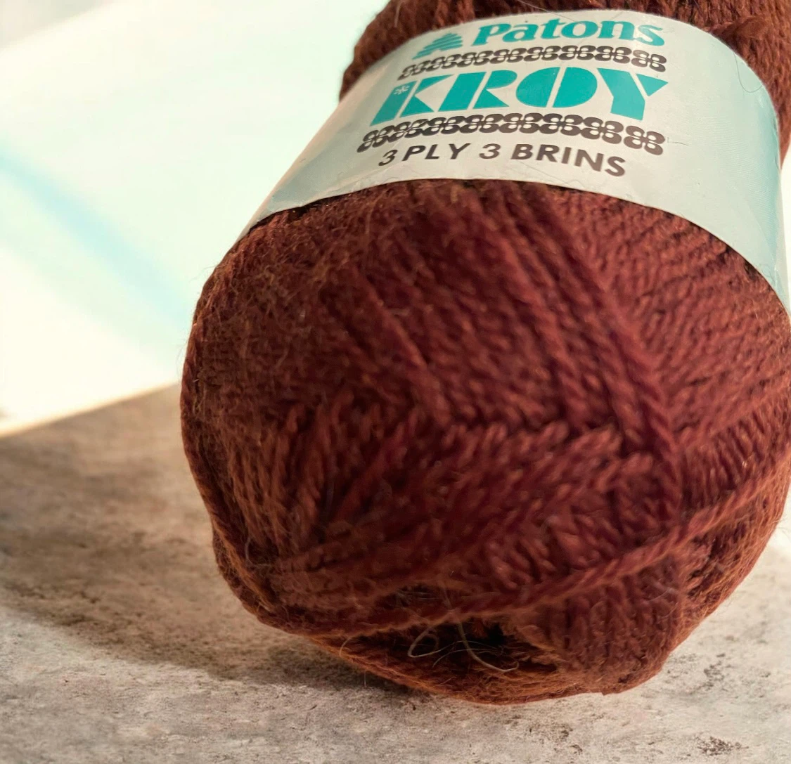 Patons Kroy 3 Ply Brown Wool Yarn - photo 3