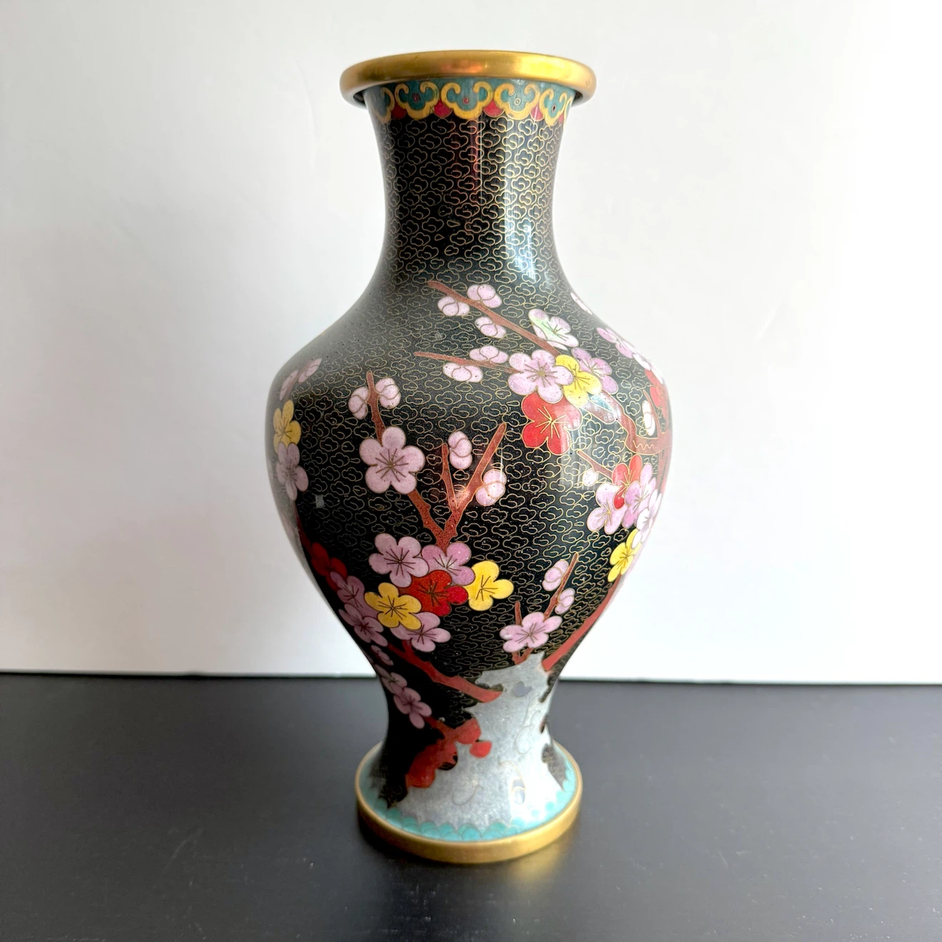 Detailed cherry blossom cloisonné vase - photo 2