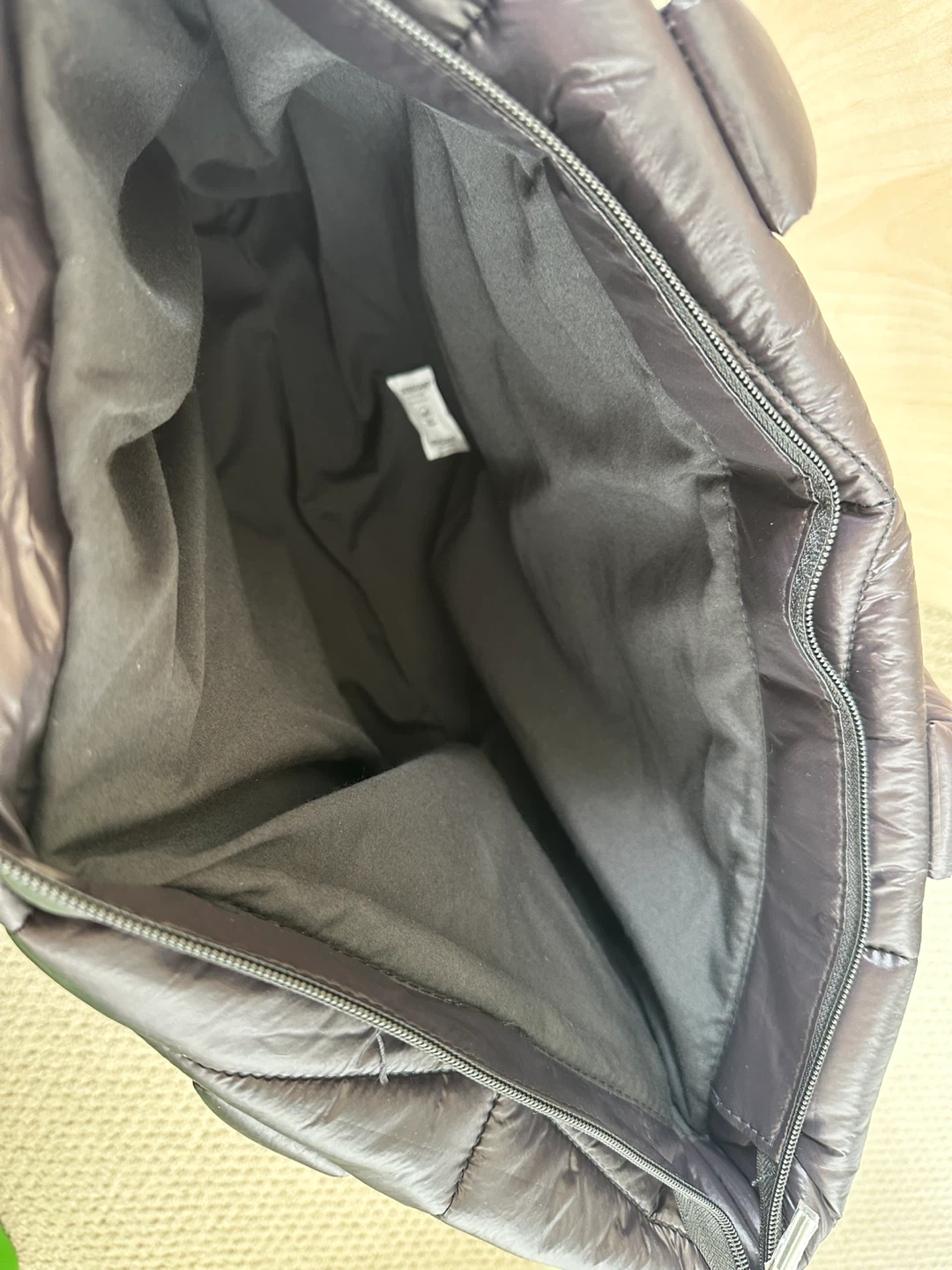 Black Puffer Tote Bag - photo 4