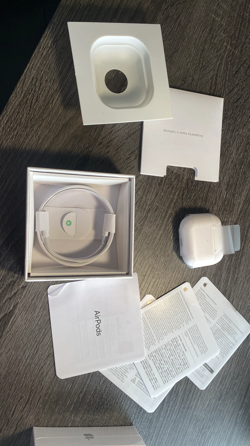Apple AirPods (3rd Gen) with MagSafe Charging Case