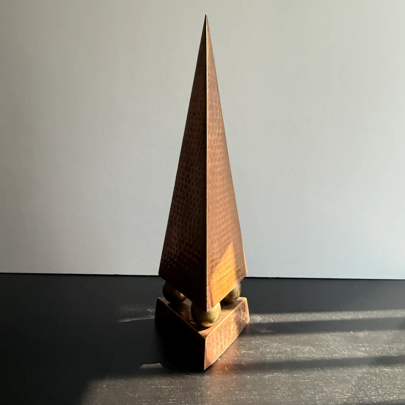 Art deco hammered copper pyramid monolith obelisk - photo 2