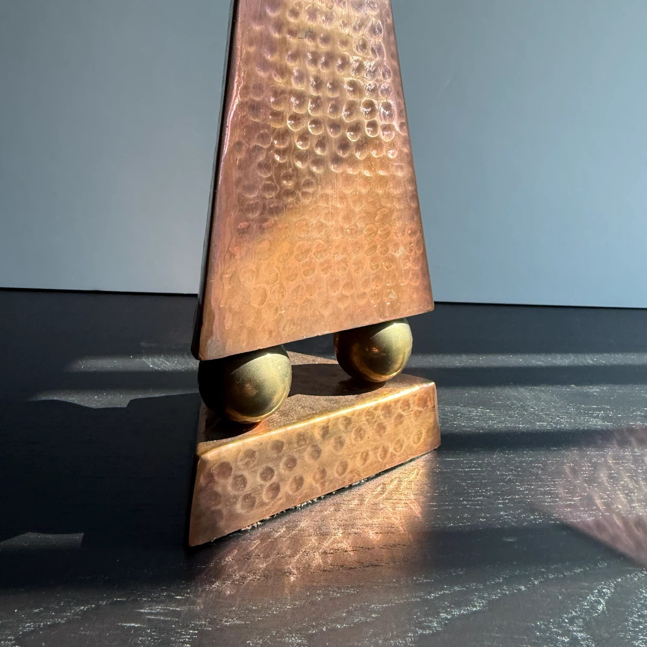 Art deco hammered copper pyramid monolith obelisk - photo 3